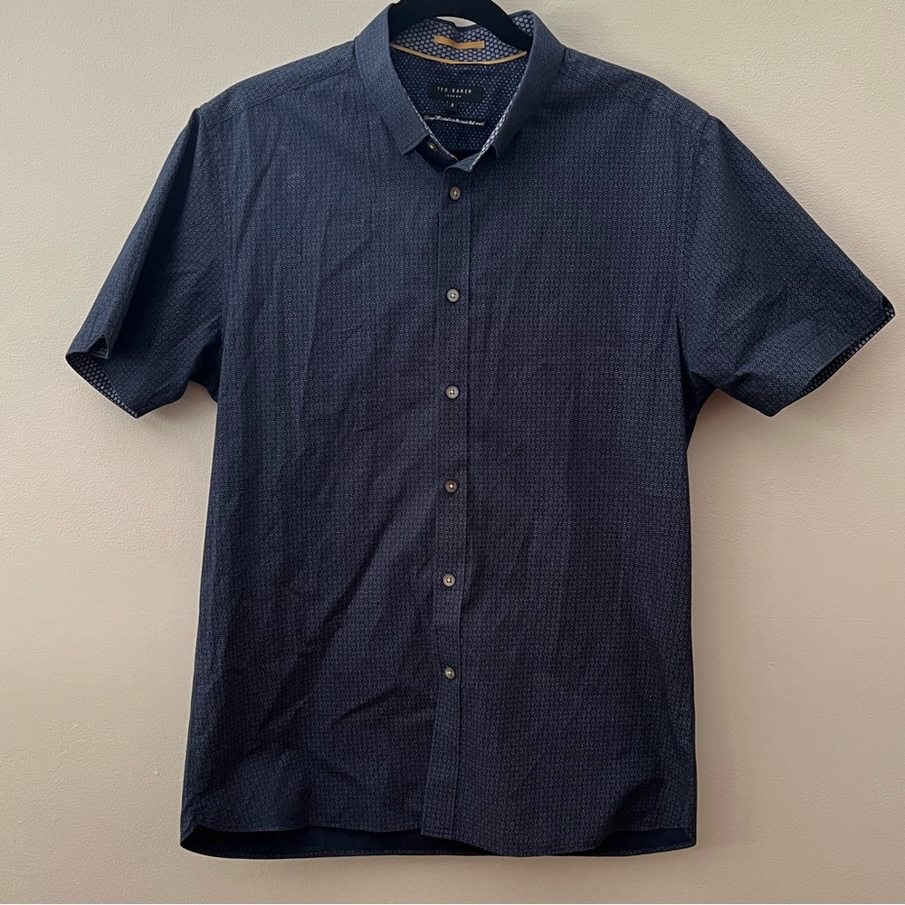 Ted Baker Men’s Button Down Short Sleeve Dress Shirt